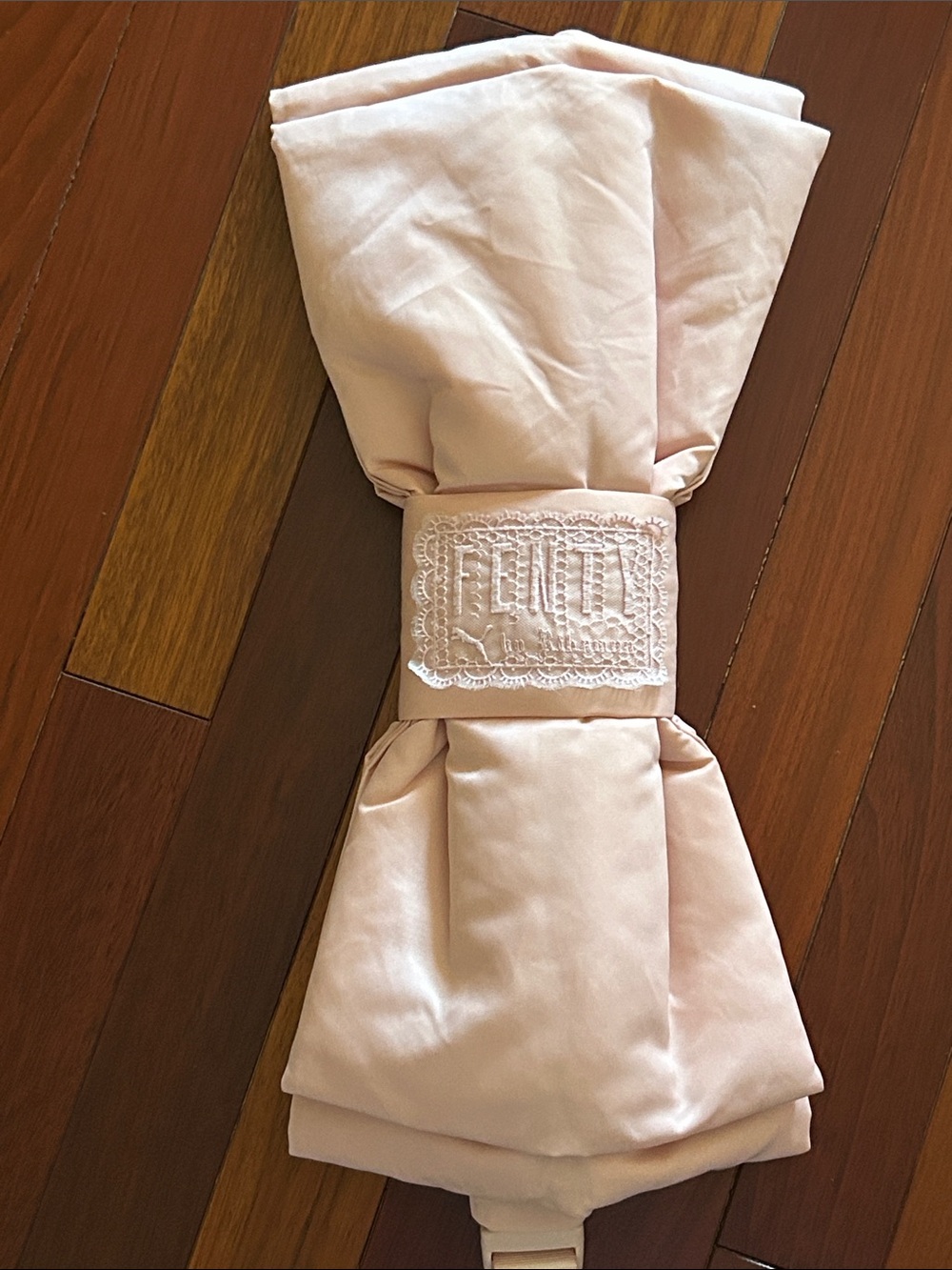 Puma X Fenty Bow Pink Crossbody Bag - Picture 2 of 7